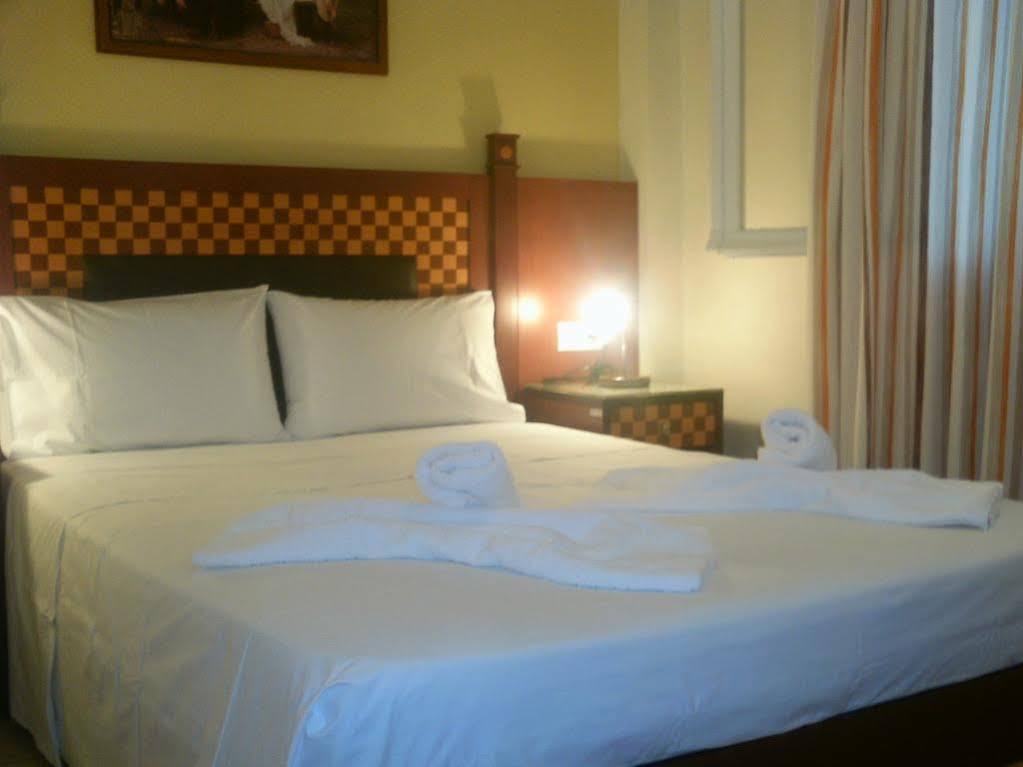 Hotel Parthenon Chora Exterior foto